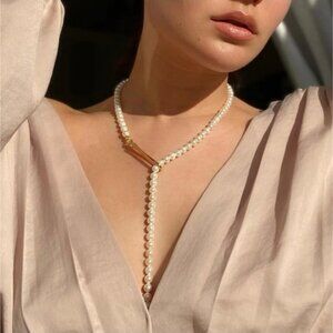 Arsis Innocence Age Pearl One Line Buckle Necklace